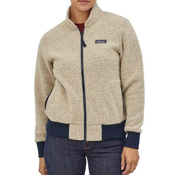 Patagonia Women's Woolyester Fleece Jacket, Oatmeal Heather - Picture 6 of 6
